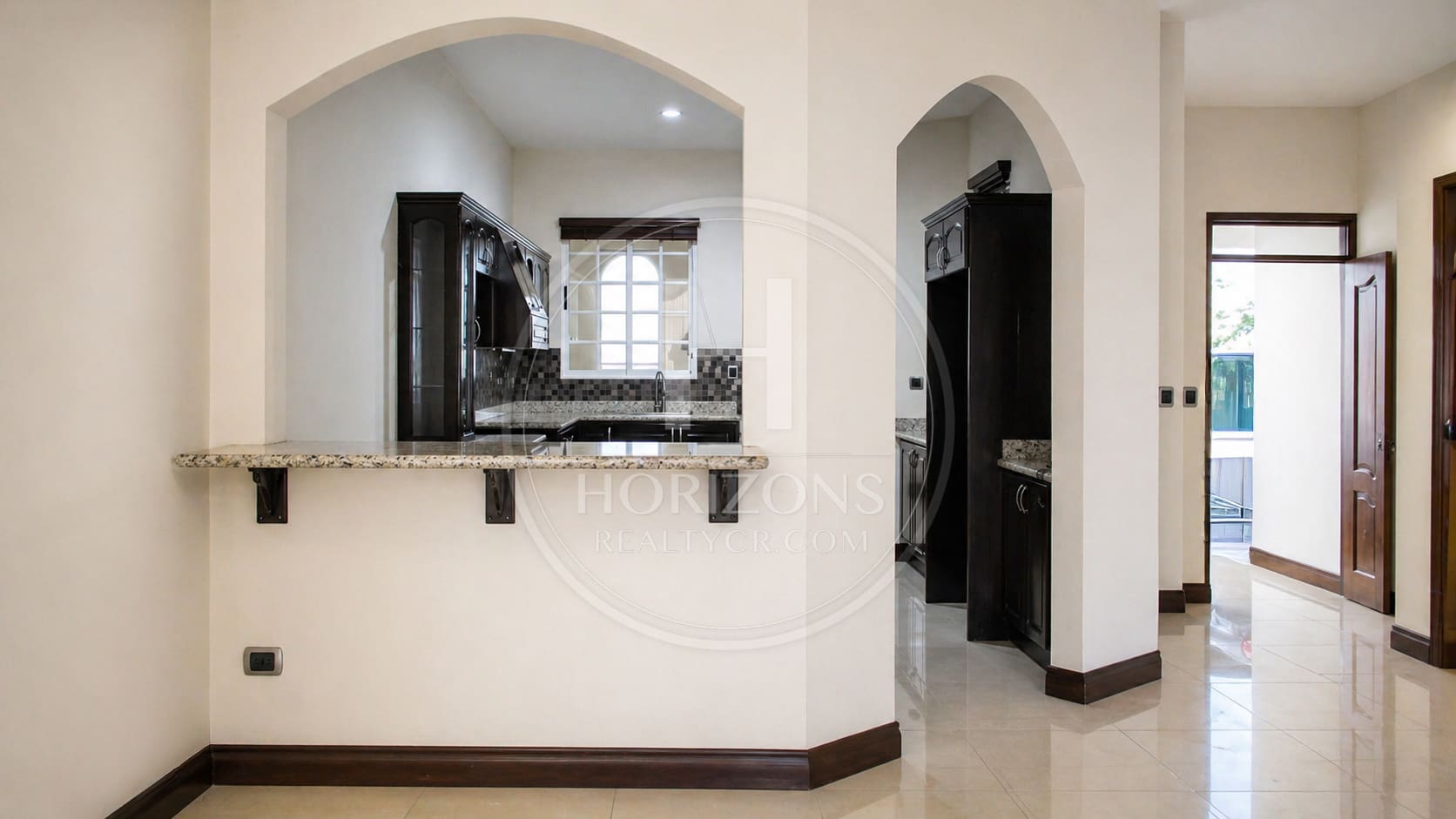 Se Vende Casa de Una Planta en Condominio Tramonto Granadilla Curridabat cerca Aleste 3 habitaciones NJA654