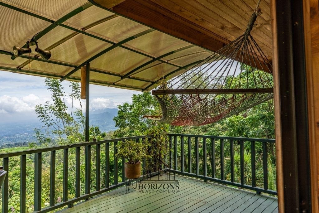 Casa de Montaña en Venta en Coronado, San José – Rodeada de Naturaleza, 8,900 m² NJA601