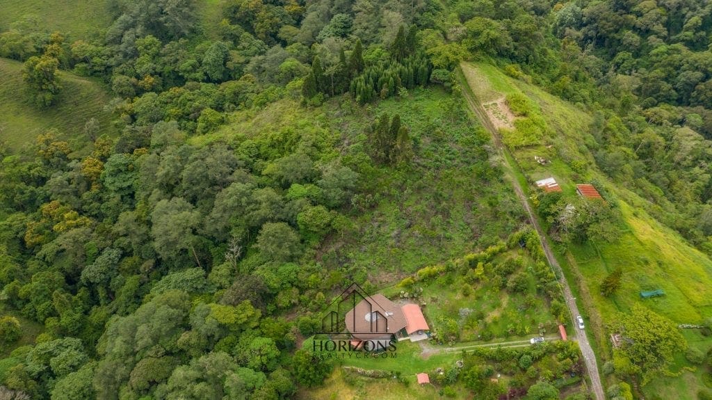 Casa de Montaña en Venta en Coronado, San José – Rodeada de Naturaleza, 8,900 m² NJA601