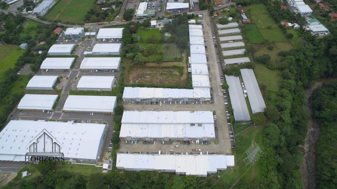 BODEGA INDUSTRIAL – 1km DE RUTA 27 – 416M2 ANDENES NJA855