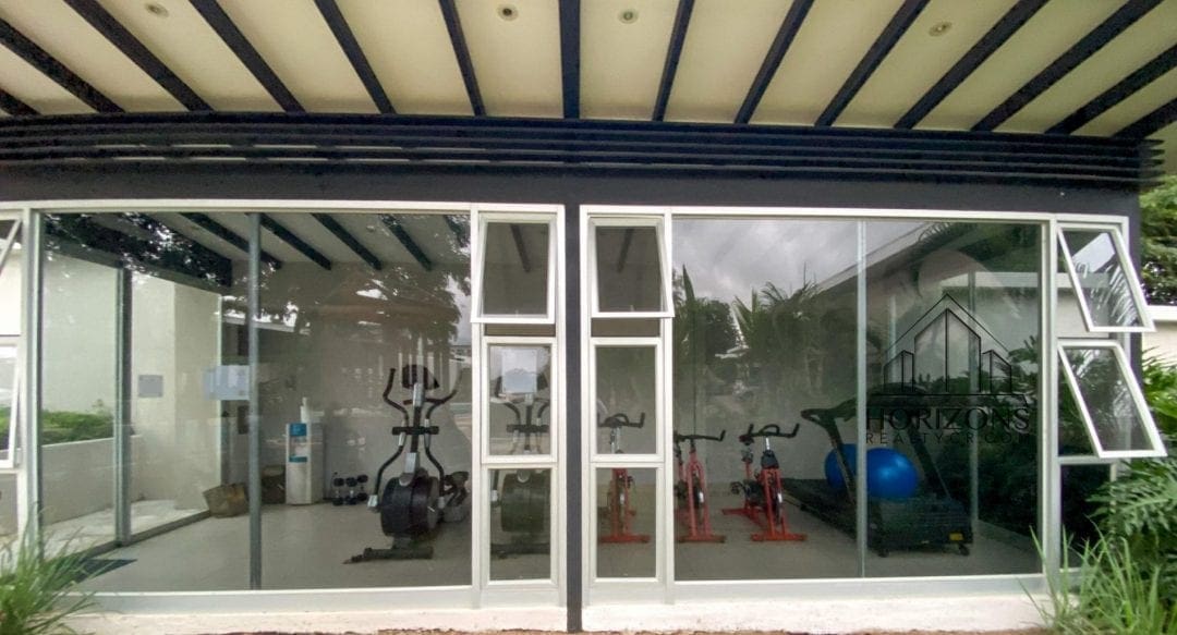 CONDOMINIO 3 DORMITORIOS / OFICINA / TERRAZA / PATIO / 1 PLANTA NJA859