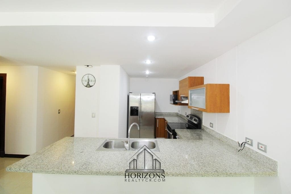 APARTAMENTO AMUEBLADO EN GUACHIPELIN 2 HABITACIONES ALQUILER – NO389