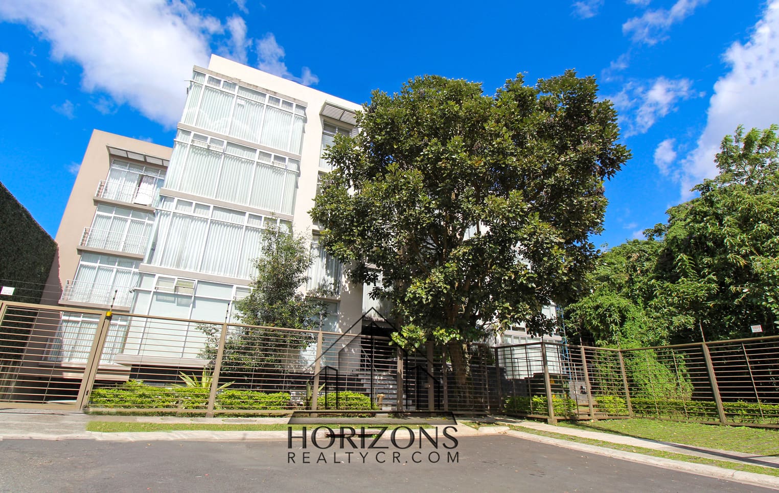 Apartamento en venta en San Pedro, Montes de Oca, cerca de la UCR y Rotonda de la Bandera