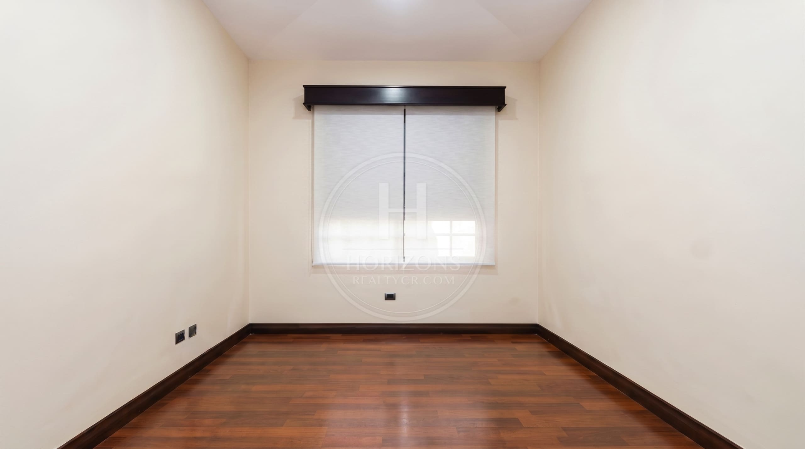 Se Vende Casa de Una Planta en Condominio Tramonto Granadilla Curridabat cerca Aleste 3 habitaciones NJA654