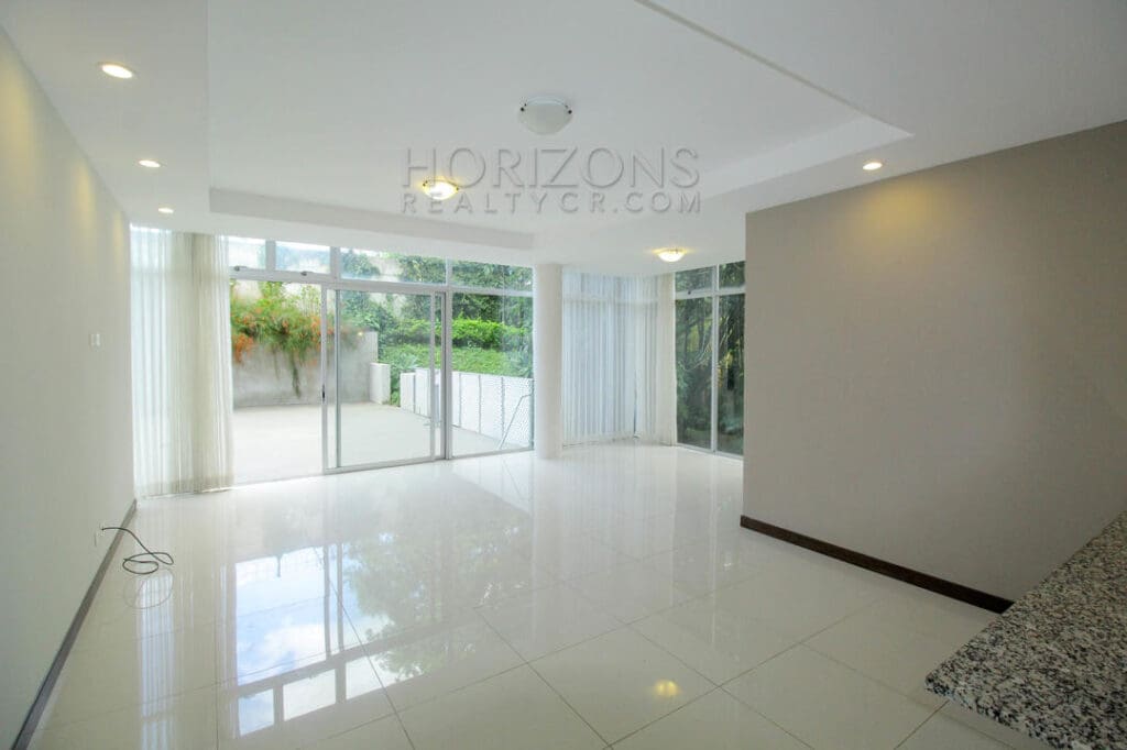 Alquilo Apartamento 1Km Rodonta Banderas Contemporaneo 2 Dormitorios 2 Baños 2 Parqueos Nja976