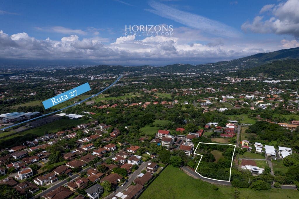 37,675 ft² PROPERTY FOR RESIDENTIAL OR COMMERCIAL DEVELOPMENT IN SANTA ANA SAN JOSÉ NEAR RUTA 27 NJA866