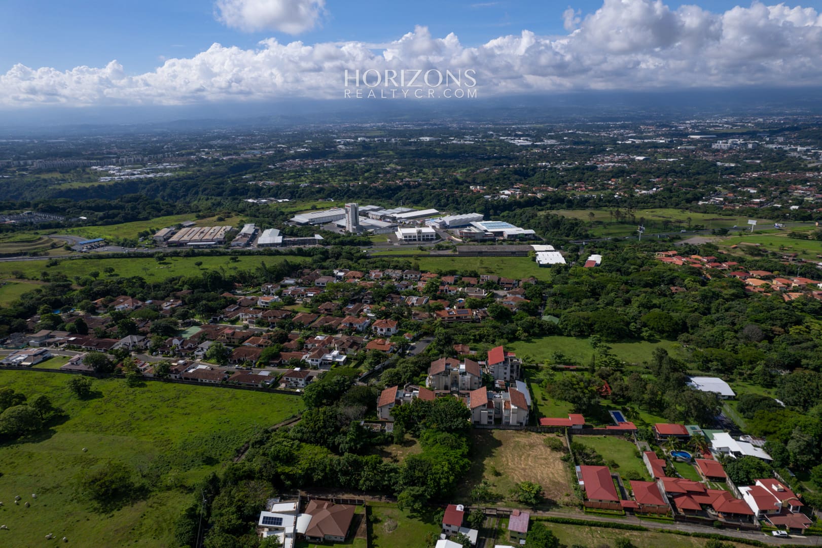 37,675 ft² PROPERTY FOR RESIDENTIAL OR COMMERCIAL DEVELOPMENT IN SANTA ANA SAN JOSÉ NEAR RUTA 27 NJA866