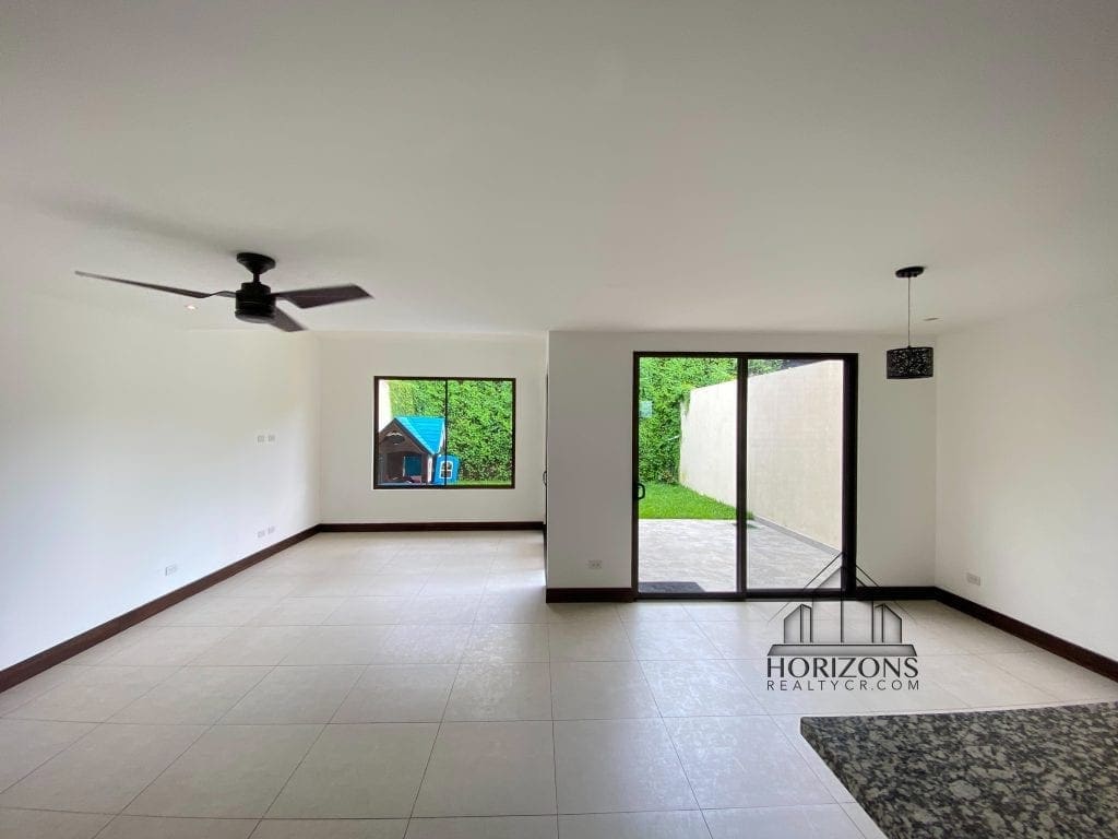 VENTA DE CASA 3 HABITACIONES EN CONDOMINIO 186m2  AMENIDADES NJA874