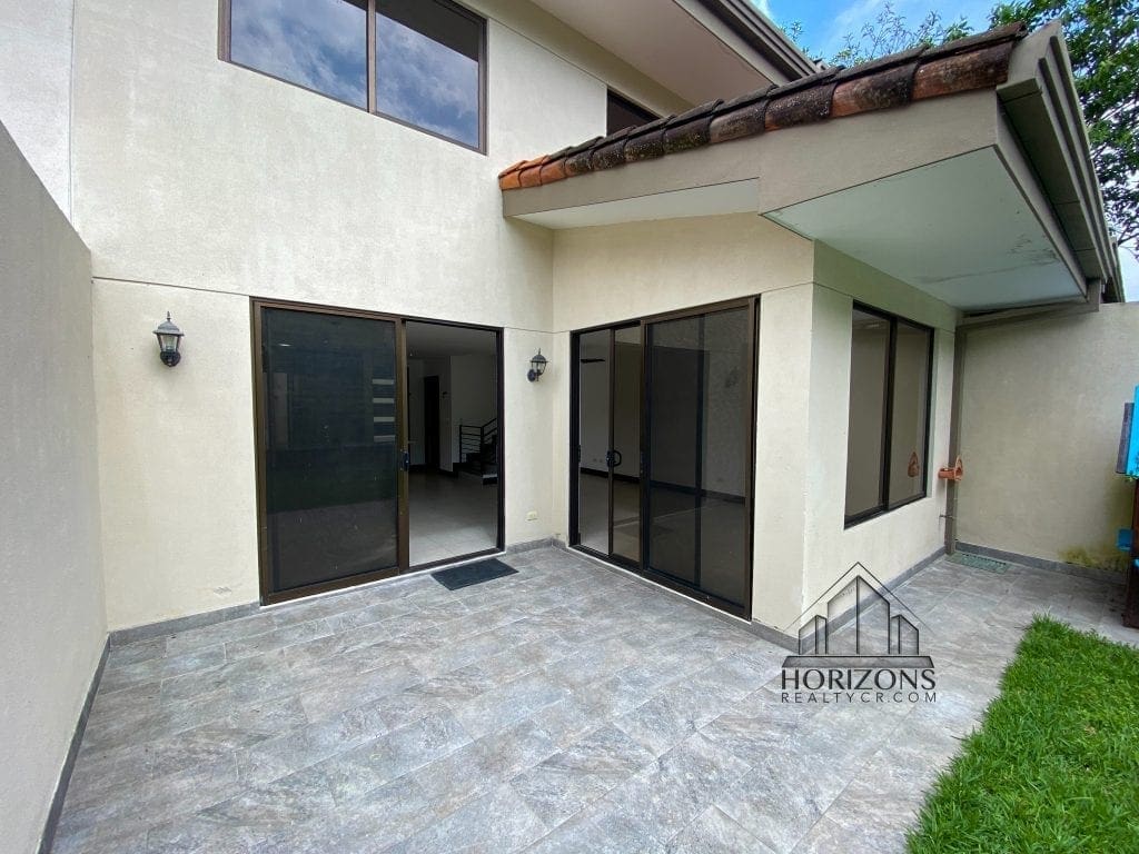 VENTA DE CASA 3 HABITACIONES EN CONDOMINIO 186m2  AMENIDADES NJA874