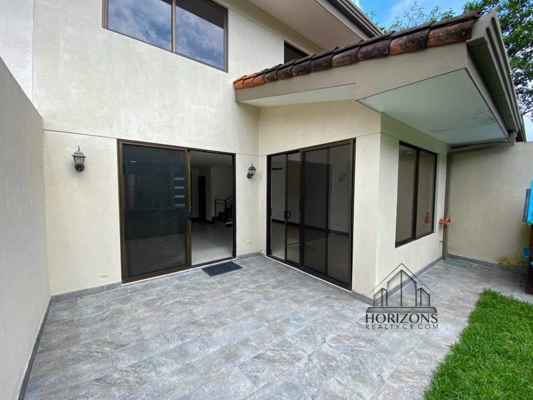 VENTA DE CASA 3 HABITACIONES EN CONDOMINIO 186m2  AMENIDADES NJA874