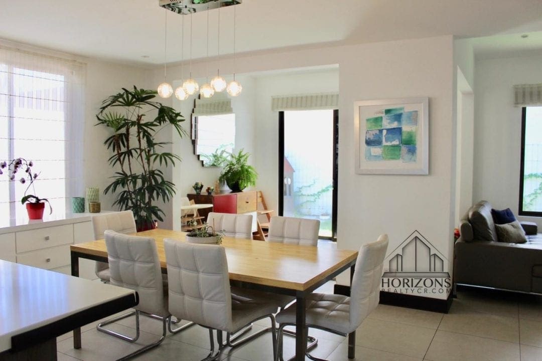VENTA DE CASA 3 HABITACIONES EN CONDOMINIO 290m2  AMENIDADES NJA876
