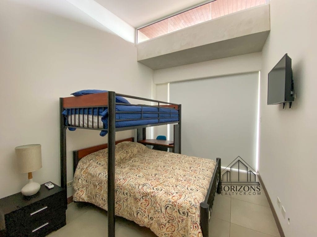 APARTAMENTO EN CONDOMINIO 101  ESCALANTE 2 DORMITORIOS AMUEBLADO NJA879