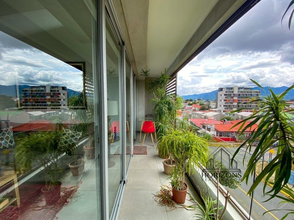 Apartamento En Condominio 101  Escalante 2 Dormitorios Amueblado Nja879