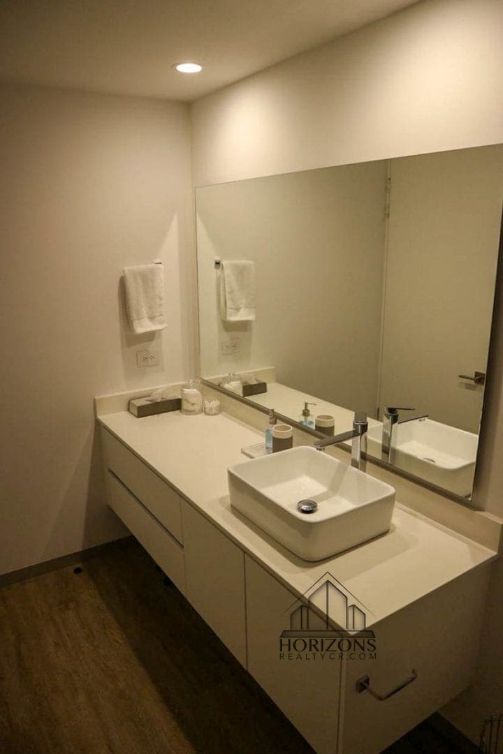 APARTAMENTO DE LUJO CURRIDABAT 1 HABITACION 2 PARQUEOS NJA886