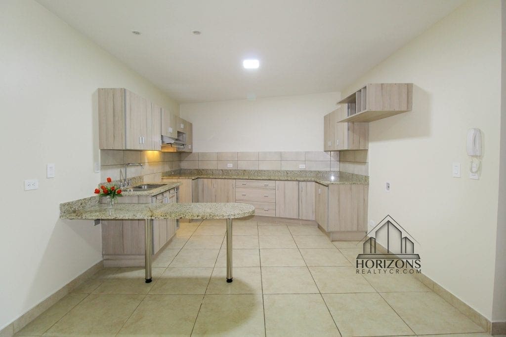 SE ALQUILA MODERNO APARTAMENTO 2 HABITACIONES SAN PEDRO NJA888