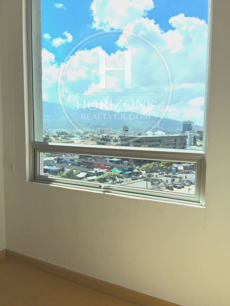 Se Vende Apartamento en Condominio 6-30 La Sabana 3 Habitaciones mas Oficina  Precio Oportunidad NJA461