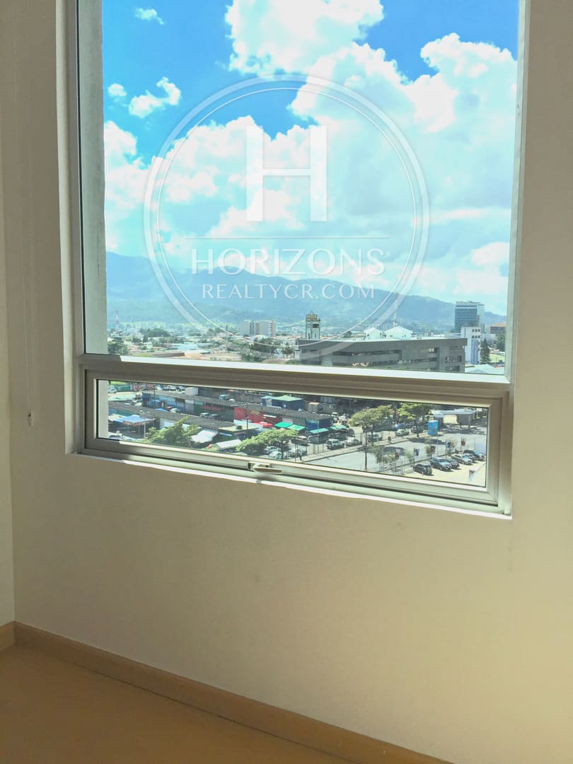 Se Vende Apartamento en Condominio 6-30 La Sabana 3 Habitaciones mas Oficina  Precio Oportunidad NJA461