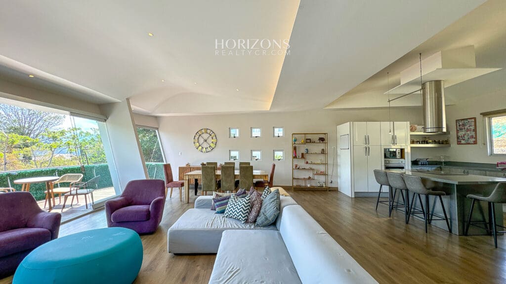 Casa Contemporánea en Condominio Hacienda Gregal Hermosas Vistas NJA780