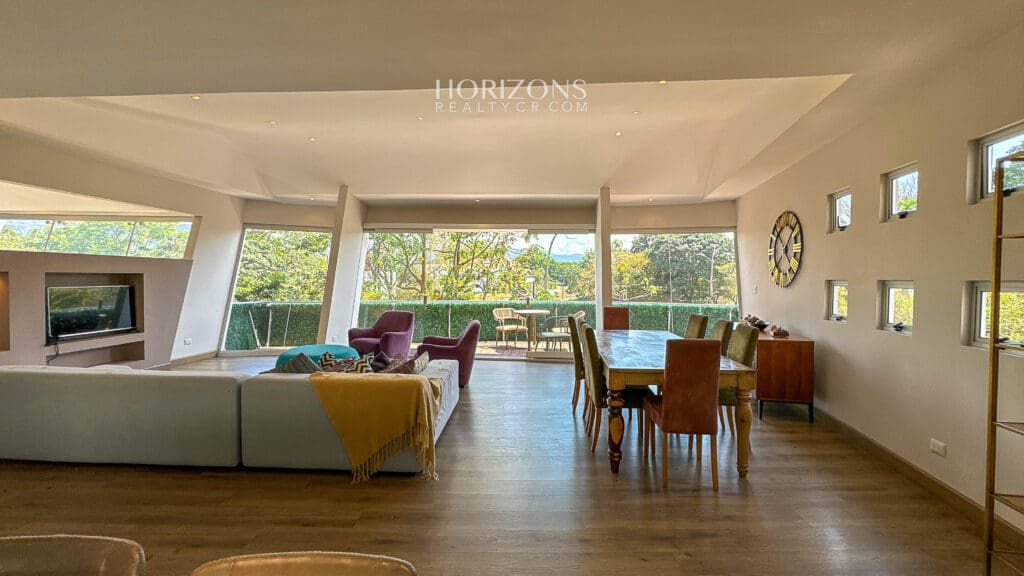 Casa Contemporánea en Condominio Hacienda Gregal Hermosas Vistas NJA780