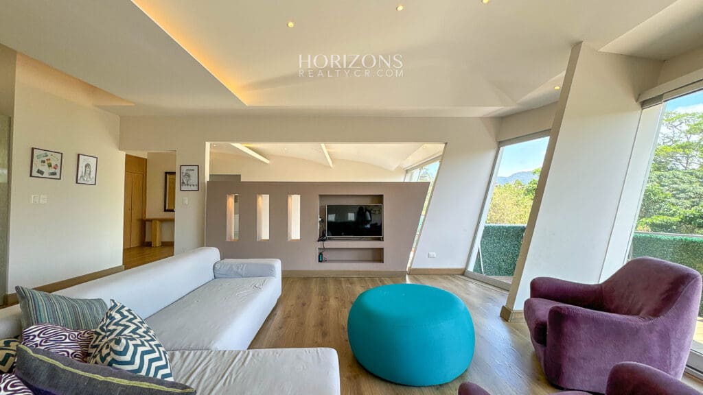 Casa Contemporánea en Condominio Hacienda Gregal Hermosas Vistas NJA780