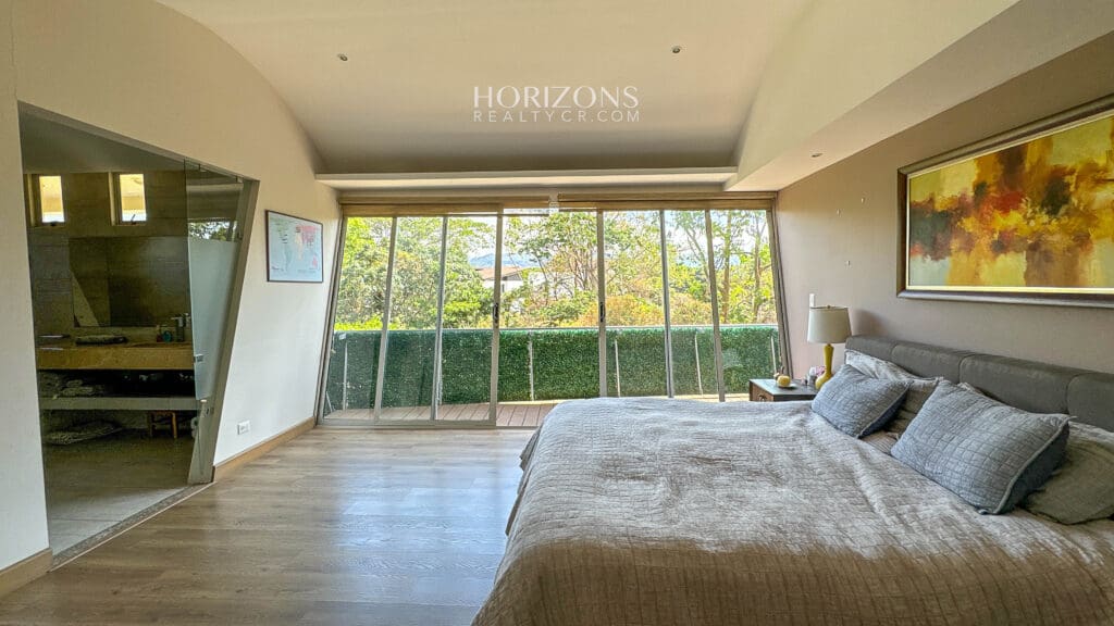 Casa Contemporánea en Condominio Hacienda Gregal Hermosas Vistas NJA780