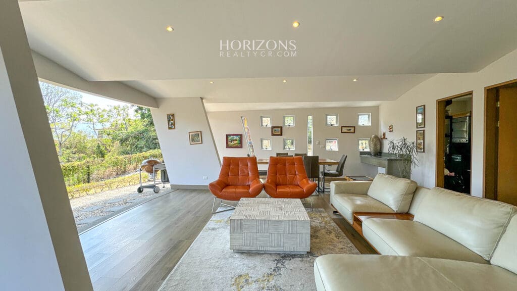 Casa Contemporánea en Condominio Hacienda Gregal Hermosas Vistas NJA780