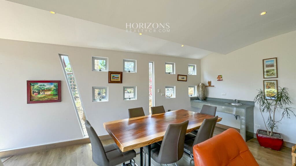 Casa Contemporánea en Condominio Hacienda Gregal Hermosas Vistas NJA780