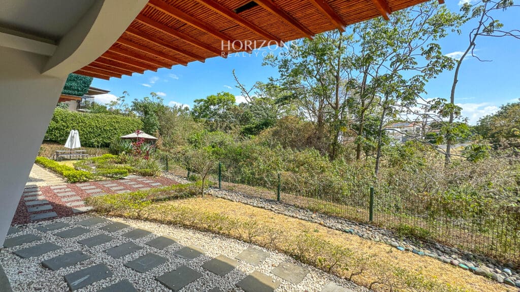 Casa Contemporánea en Condominio Hacienda Gregal Hermosas Vistas NJA780