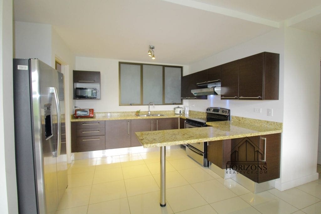 APARTAMENTO AMPLIO 3 HABITACIONES + OFICINA VISTA 2 PARQUEOS NJA890