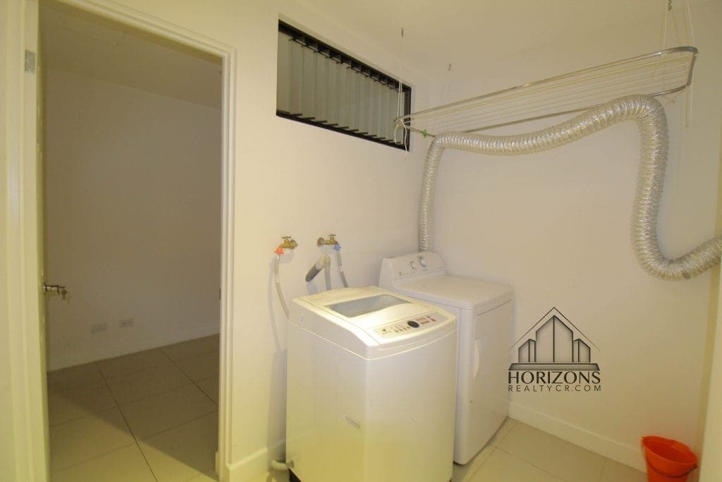 APARTAMENTO AMPLIO 3 HABITACIONES + OFICINA VISTA 2 PARQUEOS NJA890