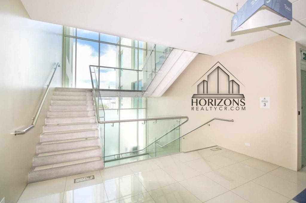 ALQUILER DE OFICINA EN TERRA CAMPUS CONTIGUO A TERRAMALL 58 M² NCD22