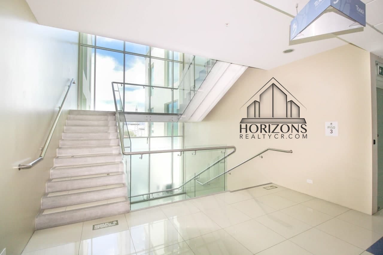 ALQUILER DE OFICINA EN TERRA CAMPUS CONTIGUO A TERRAMALL 58 M² NCD22