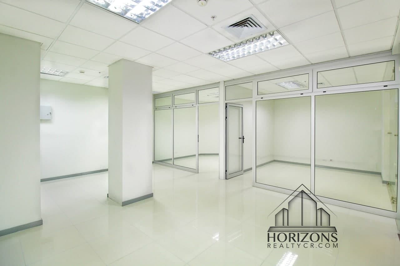 ALQUILER DE OFICINA EN TERRA CAMPUS CONTIGUO A TERRAMALL 58 M² NCD22