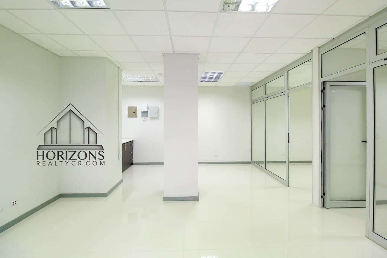 ALQUILER DE OFICINA EN TERRA CAMPUS CONTIGUO A TERRAMALL 58 M² NCD22