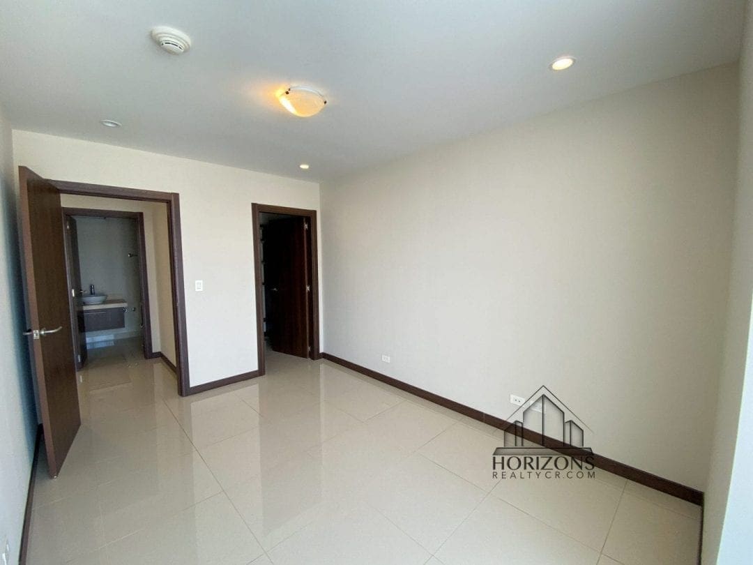 Apartamento en Venta en San Pedro, Montes de Oca – 2 Habitaciones, Nivel 4, a 1.7 km de Rotonda de la Bandera NJA907