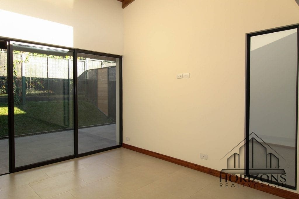 SABANILLA UNA PLANTA 2 DORMITORIOS 2 BAÑOS / PATIO NJM28