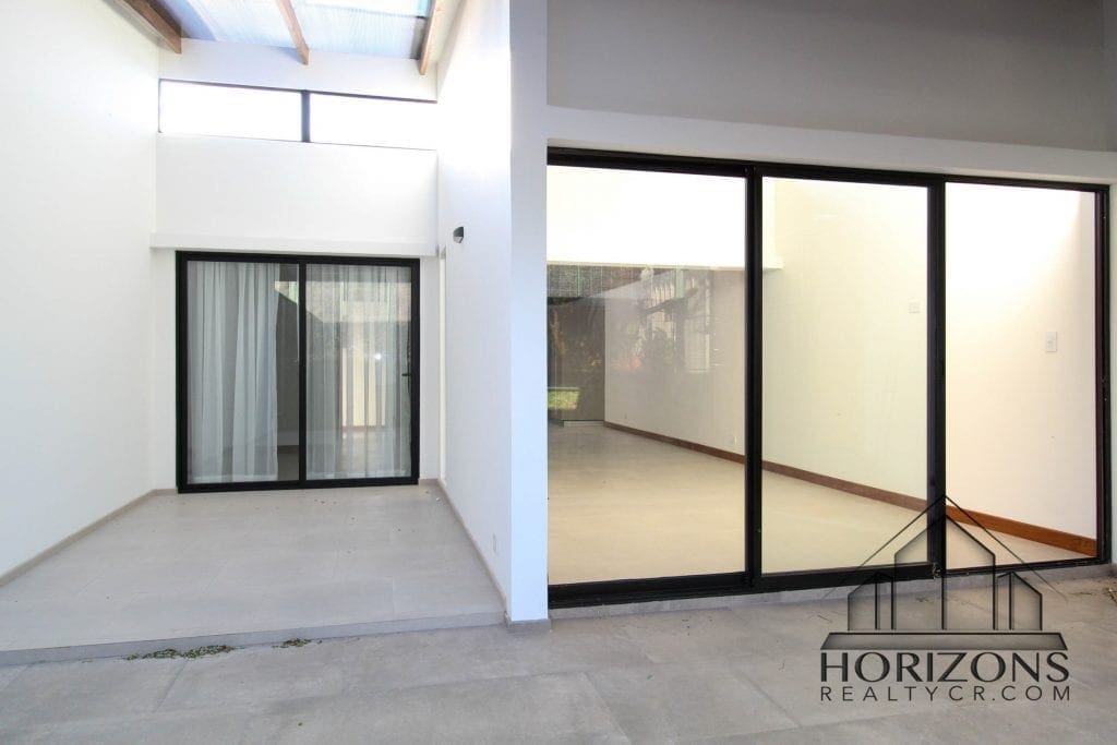 SABANILLA UNA PLANTA 2 DORMITORIOS 2 BAÑOS / PATIO NJM28