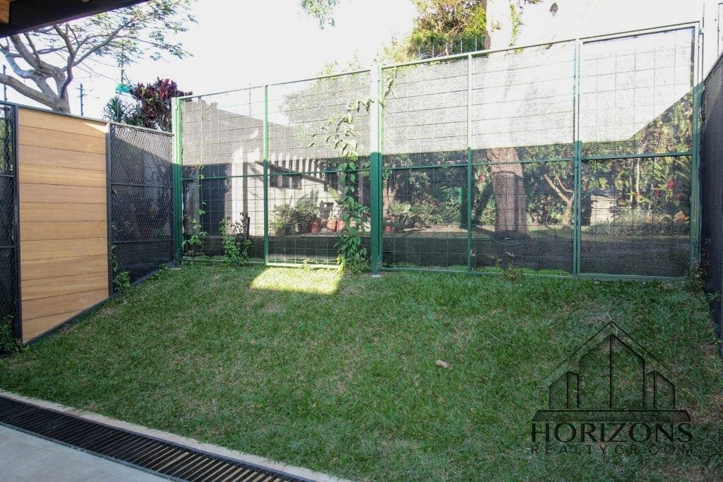 SABANILLA UNA PLANTA 2 DORMITORIOS 2 BAÑOS / PATIO NJM28