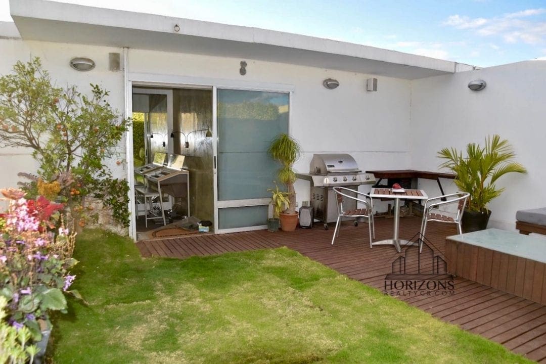 Apartamento con rooftop privado en Guachipelín - rooftop con deck