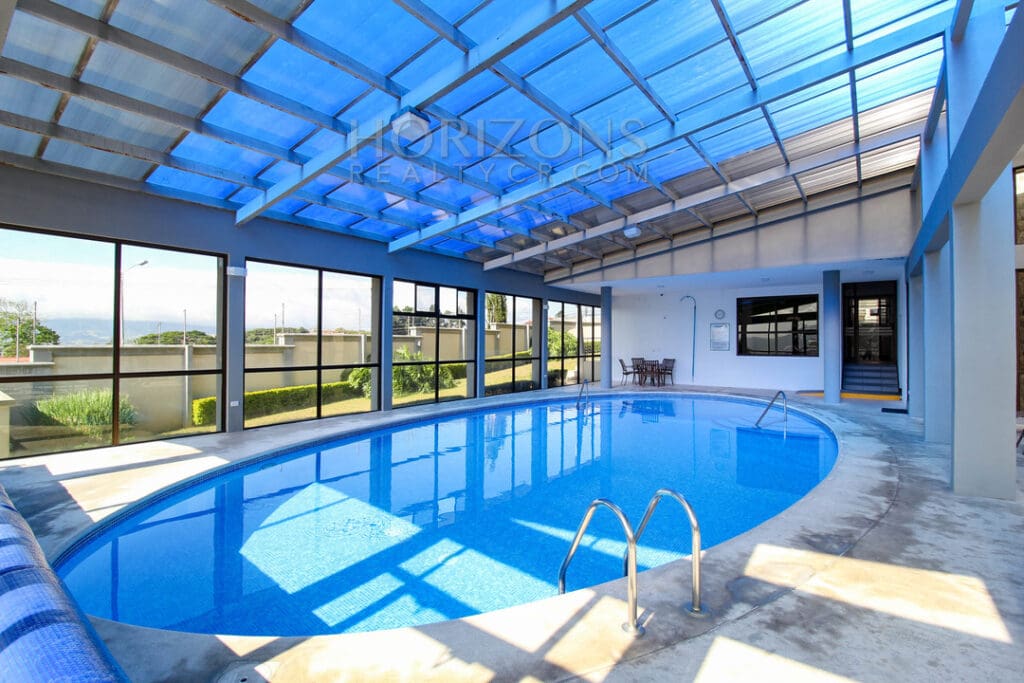 Se vende Casa con patio Condominio Valle Alto 3 Habitaciones Vista a las Montañas nja1302