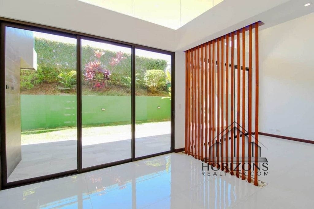 CASA CONTEMPORÁNEA AMPLIA ZONA VERDE EN CONDOMINIO NJM20