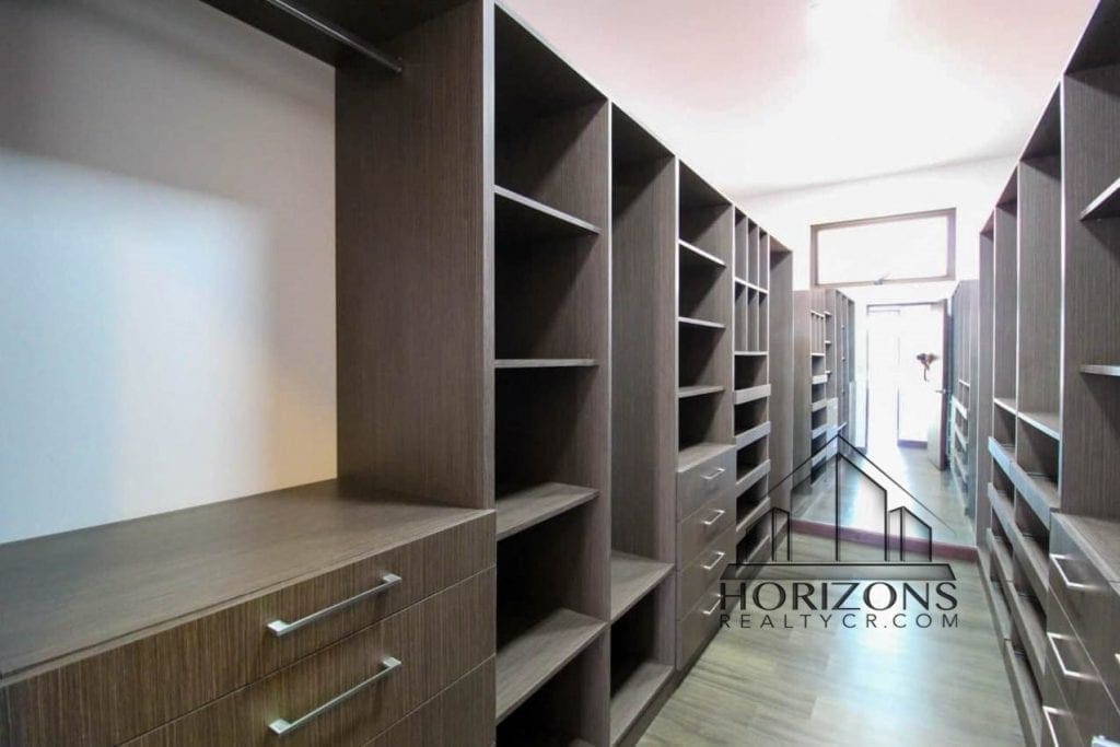 CASA CONTEMPORÁNEA AMPLIA ZONA VERDE EN CONDOMINIO NJM20