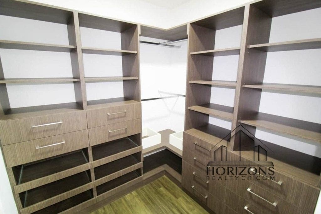 CASA CONTEMPORÁNEA AMPLIA ZONA VERDE EN CONDOMINIO NJM20