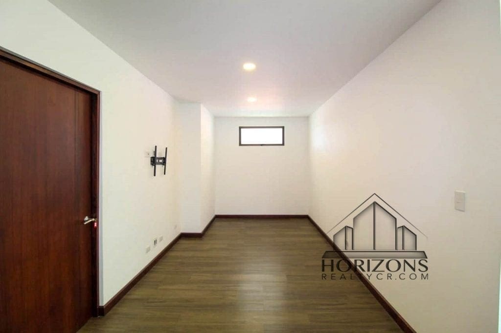 CASA CONTEMPORÁNEA AMPLIA ZONA VERDE EN CONDOMINIO NJM20