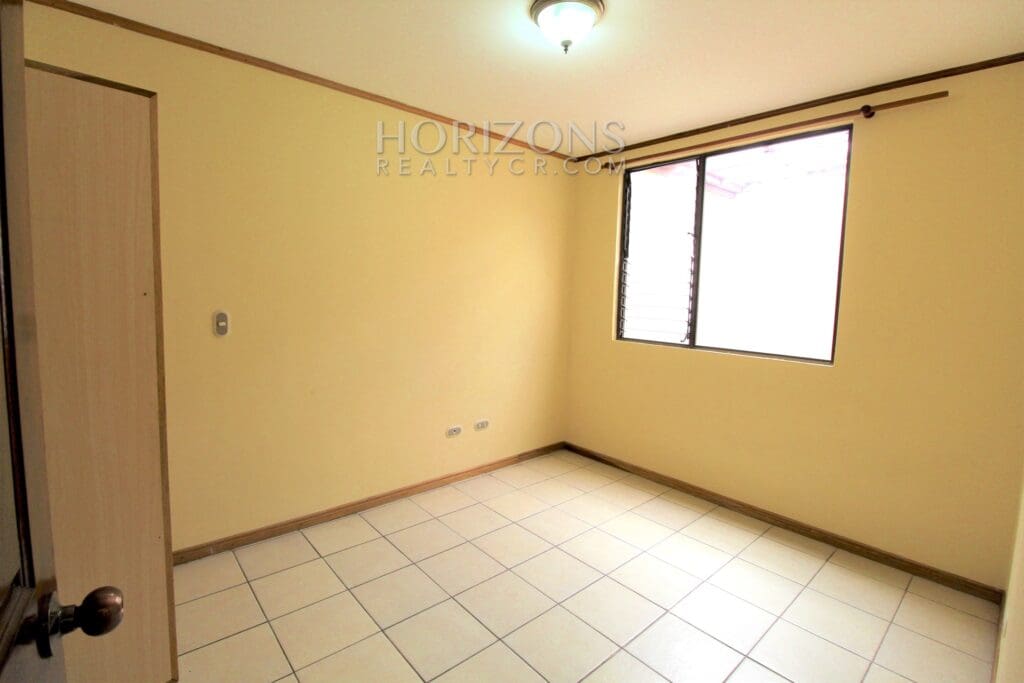 Se Vende Casa en San Pedro en Condominio 4 Habitaciones Vitas a las Montañas NJA692