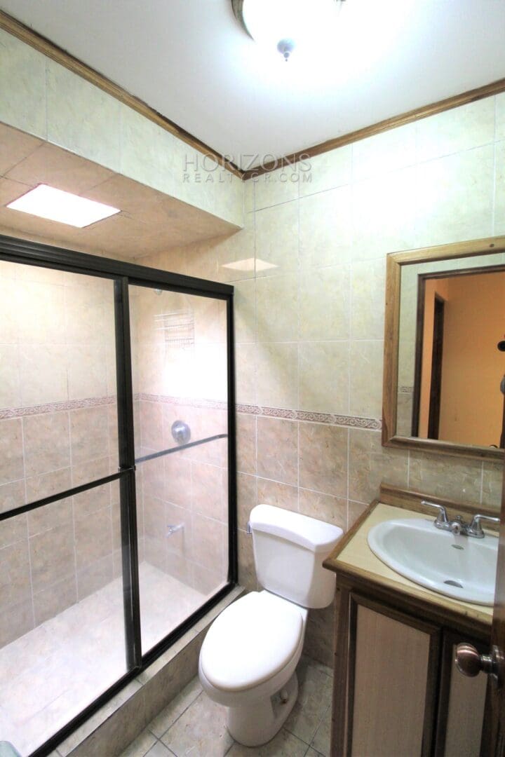 Se Vende Casa en San Pedro en Condominio 4 Habitaciones Vitas a las Montañas NJA692