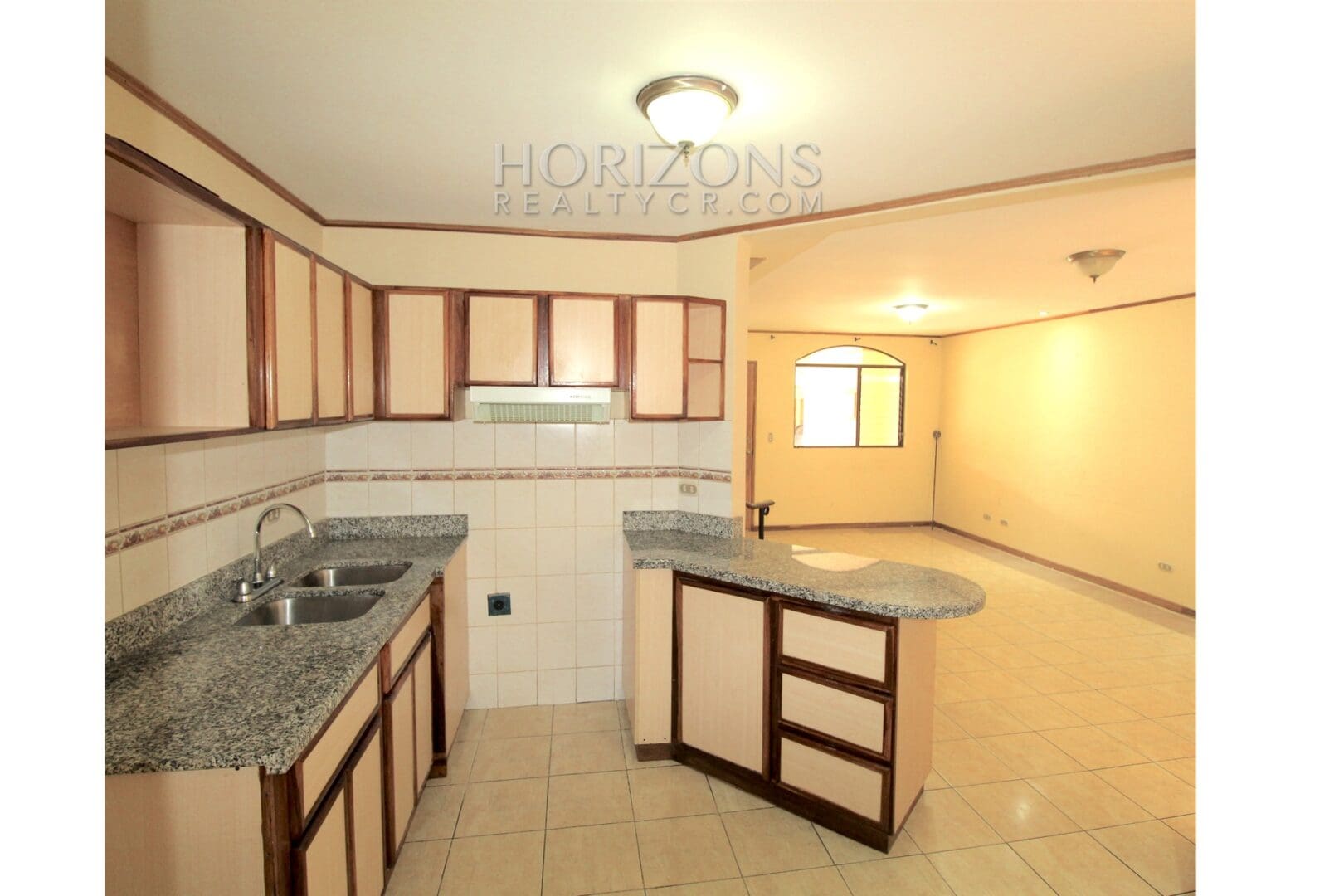Se Vende Casa en San Pedro en Condominio 4 Habitaciones Vitas a las Montañas NJA692