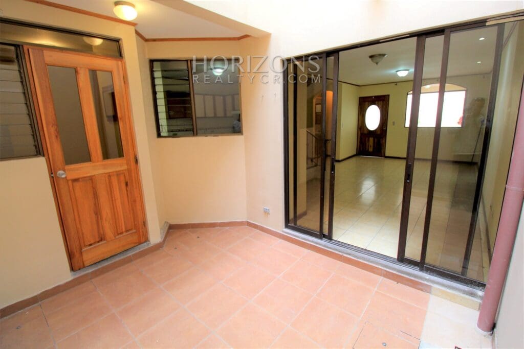 Se Vende Casa en San Pedro en Condominio 4 Habitaciones Vitas a las Montañas NJA692