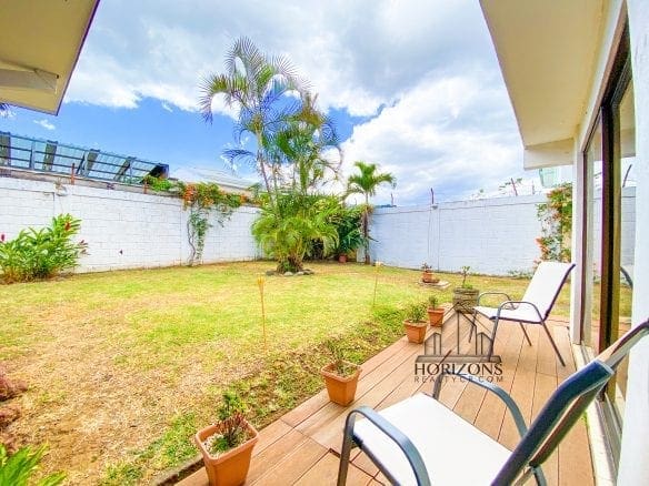 Venta De Casa 300 M² Terreno 3 Habitaciones Patio Y Oficina Nja916
