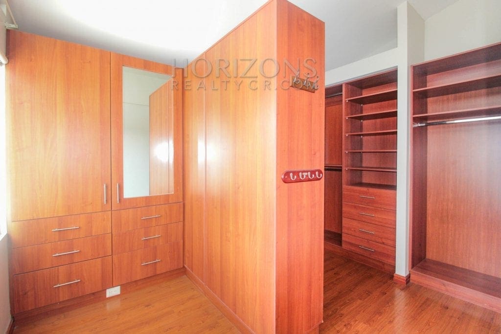 VENTA DE CASA SABANILLA CONDOMINIO 4 HABITACIONES noj547